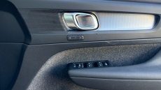 Volvo XC40 2.0 B3P Plus Black Edition 5dr Auto Petrol Estate